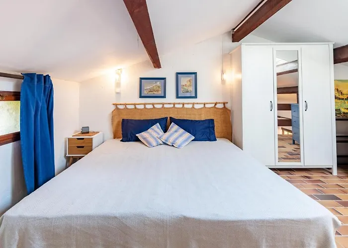 Ferienhaus La Maison Bleue By Interhome *